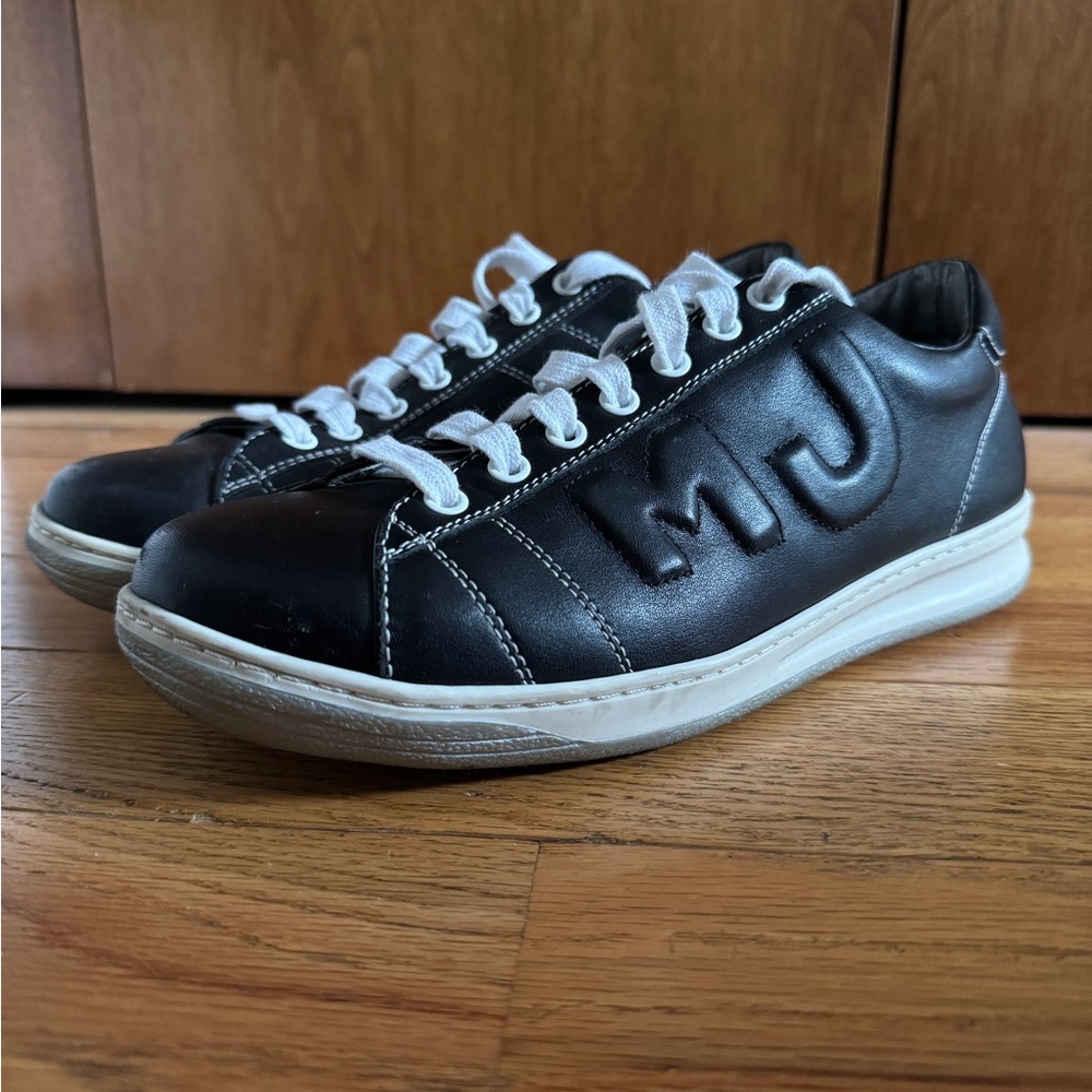 Marc Jacobs Black Leather MU Logo Sneakers with White Sole